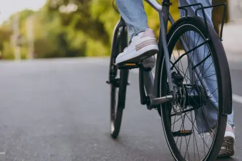 「近所だから大丈夫」と自転車で居酒屋へ出かける父。最近自転車も「酒気帯び運転」の罰則の対象になったそうですが、本当に大丈夫でしょうか？