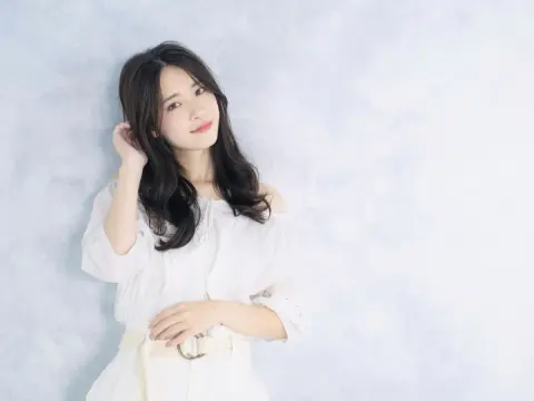 「読者モデル」と「プロのモデル」はどう違う？ 「収入」は発生する？