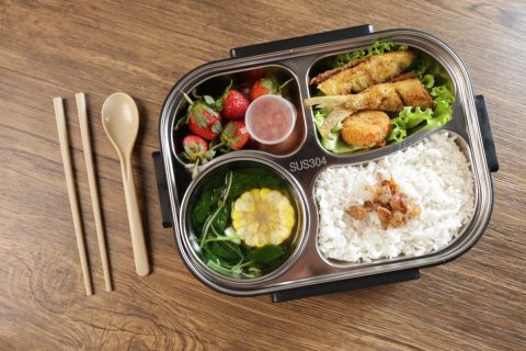 同僚が節約のために毎日「お弁当」を持ってきています。本当に外食より節約になるのですか？