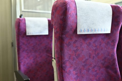 長野から東京まで「新幹線」で「通勤」している同僚がいます。そもそも新幹線って定期券があるのですか？