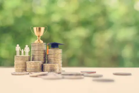 子どもの「教育資金」の準備で夫婦の意見が分かれています。学資保険？　生命保険への加入＋児童手当の全額貯金？　どのような選択肢がありますか？