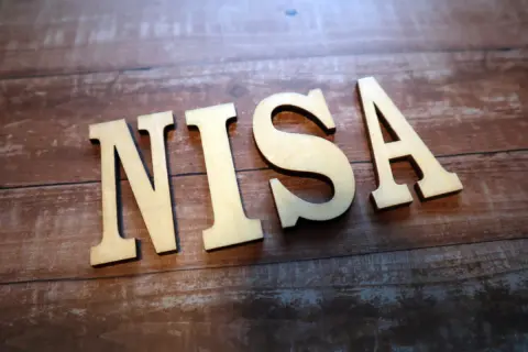 NISAを始めるなら、月にどのくらい「投資」するべき？ 平均的な金額を教えて！