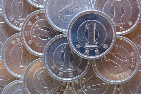 財布の中の1円玉が増えすぎて困ったとき、20円程度の「お菓子」を「1円玉20枚」で購入。「20枚」であれば枚数的に迷惑にはならない？