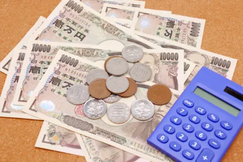 派遣の契約が「入院中」に終了……。「傷病手当金」や「失業手当」を受け取ることはできないのでしょうか？