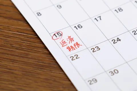 25歳の娘から「月の手取りが18万円で、奨学金を返済できない！」と言われました。返済額は「月2万円」なのですが、親が代わりに払っている家庭はどの程度あるのでしょうか？