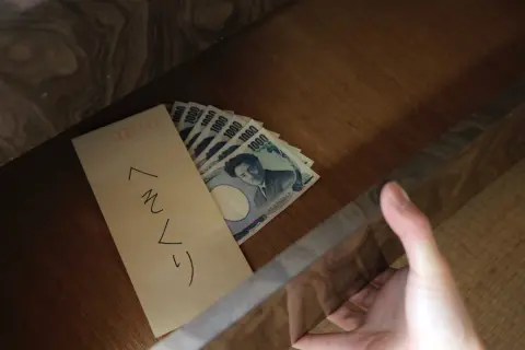 専業主婦で「へそくり」を貯めています。離婚することになった場合、このへそくりも財産分与の対象になるのでしょうか？