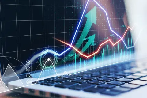 金利が上がっているので、金利上昇のメリットを受けられる金融商品に投資したいと思います。元本が保証される商品はありますか？