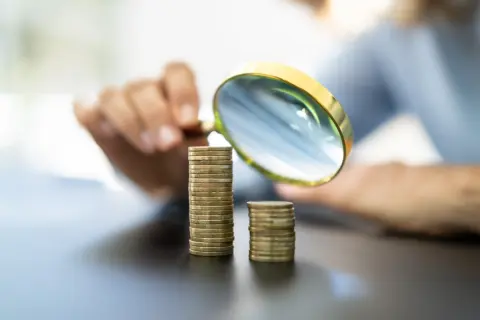 大卒新卒の初任給が「36万円」の企業が！？ 「10年前」と比べてどれほど違うのでしょうか？