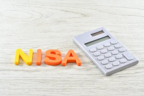 50代の叔父に「絶対に若いうちからNISAをやるべき」と言われた！ ある程度貯金できているのですが、本当に「投資」をする必要はあるのでしょうか…？