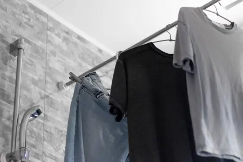 「エアコン」と「浴室暖房乾燥機」洗濯物を乾かすなら、エアコンのほうが節約になる？ 3時間使用した場合で「電気代」をシミュレーション