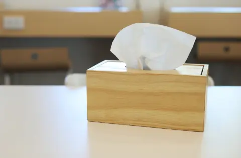 「肌に優しいティッシュ」は「普通のティッシュ」に比べてコストはどのくらい変わる？ 特徴や違いも解説