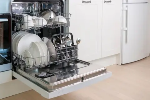 食洗機にすると「年間1万円」ほどの節約に？何年使ったら元が取れるの？
