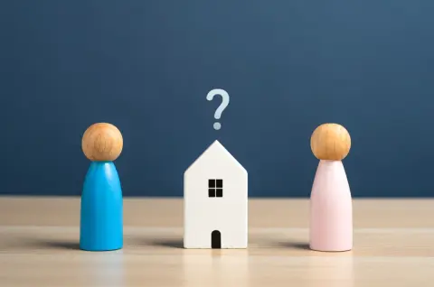 夫が他界、財産の大半が「自宅」で残りが「預貯金」です。子どもが2人いて私が亡くなった時、長男に自宅を相続させたいのですが、「争族」にならない方法はありませんか？