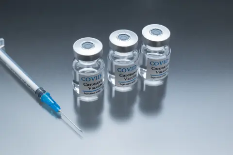 今になって「新型コロナウイルス」にかかってしまい、病院で処方された薬に「1万5000円以上」の費用がかかりました！「コロナの治療薬」は無料じゃないんですか…？