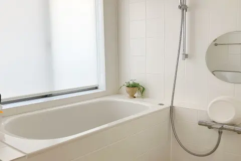 お風呂は毎日「湯船」に浸かりたいのですが、贅沢でしょうか？毎日お湯を張るとそんなに「水道光熱費」がかさむものなのですか？