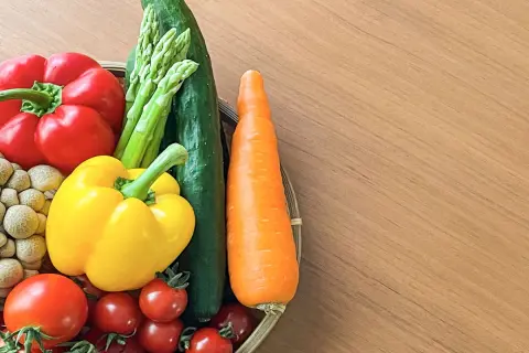 野菜が高くて困っています。「規格外野菜」を箱買いしたらどのくらい「お得」なのでしょうか？