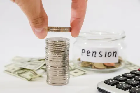 高年収者の「厚生年金保険料」引き上げが話題に！ 実際「年収798万円」以上の人はどのくらい？ 上限見直し案の内容とあわせ解説