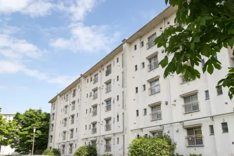 公営住宅に住んでいますが、4月から夫の給料が大幅にアップします…。高所得になると退去しないといけないのでしょうか？