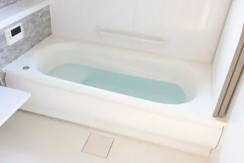 お風呂の保温ボタンの「つけっぱなし」と、その都度「追いだき」では、どちらが得なのでしょうか？