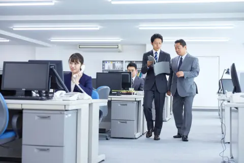 「都庁職員」と「道府県庁職員」に年収の違いはある？人事委員会のデータからみえる公務員の収入形態