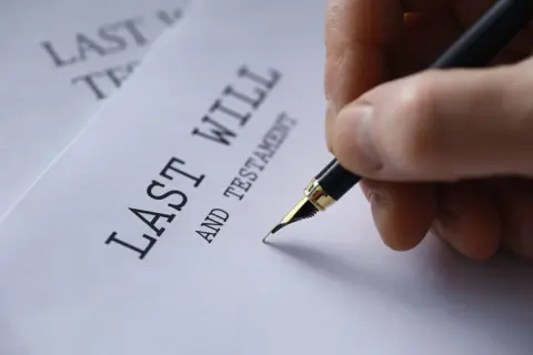 遺言書を書いておいても、相続のときに見つけてもらえるのでしょうか？ 後から「見つけた！」と気づいたらどうなるのでしょうか？