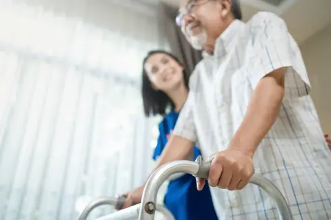 「要支援1」のままだと損？介護保険を申請しない場合の負担額を比較してみた