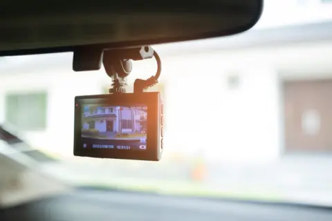 費用がかかるので、家の車には「ドライブレコーダー」を付けていません。“無事故無違反”ですし必要ないですよね？