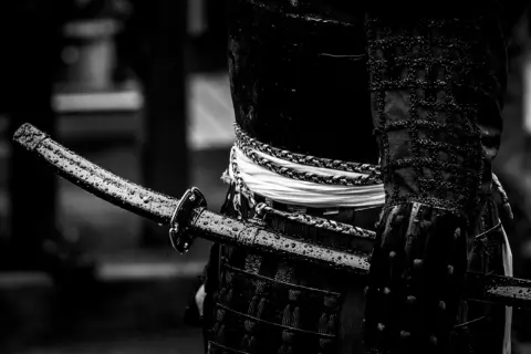 戦国時代の「侍」と「足軽」はどう違う？ 待遇や働き方、出世の方法を解説