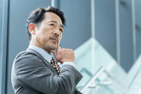 60歳で退職して年金を65歳でもらうと、5年間「無収入」になりますよね？どうやって過ごしたらいいのでしょうか？