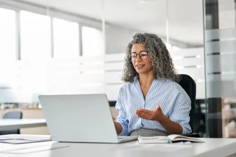 定年後も再雇用で働く場合、厚生年金に「継続」で加入すると聞きました。加入しないで済む方法はないのでしょうか？