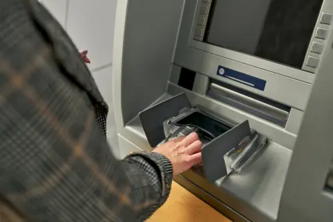 大学生の息子に「毎月12万円」仕送りをしています。年間で「110万円」を超えますが、贈与税は発生するのでしょうか？