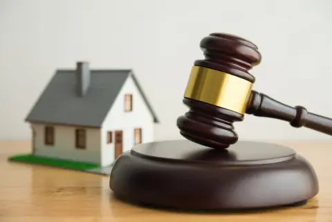 理想の物件が出るまで「審査＆契約前キャンセル」を繰り返すという友人。どんどん審査が通りづらくなって「違約金」もありそうですが、契約前なら問題ないのでしょうか？