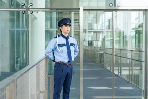 40代の息子は警備員の「アルバイト」をしています。同年代で正社員ではない人は多いのでしょうか？