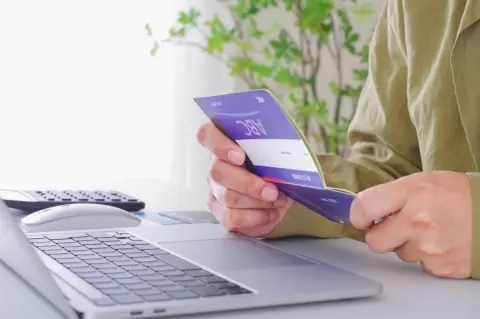 ずっと「非正規雇用」で働いています。老後は年金だけで暮らせないのでしょうか？