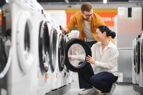 ドラム式洗濯機は本当に「節約」できる？ ドラム式と縦型の「洗濯1回のコスト」はどのくらい違うのでしょうか？