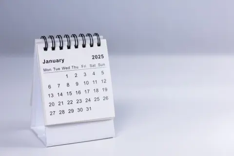 カレンダーや手帳の「日曜始まり」と「月曜始まり」、日本ではどちらが基準？実際に売れているのはどっち？