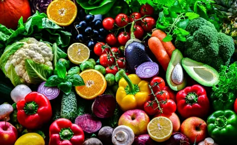 野菜が高くて買い控えが続出！ みんなが買わなくなった野菜「第1位」は？ 食費を削るためのコツも解説