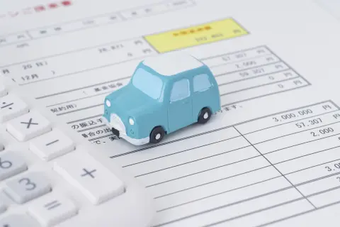 「500万円以上」する車を一括で購入したという友人。私はいつも「ローン」なのですが、車は「一括購入」が一般的なのでしょうか…？