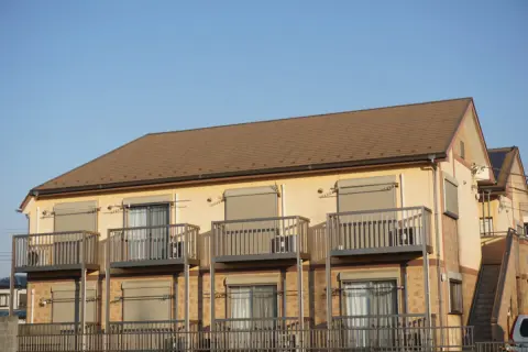 「アパート経営」をするときに気を付けるポイントは何？ 「規模別」の「年収の目安」も解説