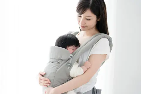 前年度の世帯年収は「800万円」でしたが、今年度は「900万円」に到達しました。100万円程度であれば「保育料」はさほど変わりませんよね？