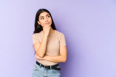 大学生で一人暮らし中ですが、仕送りは「年間110万円まで」と親に言われています。家賃を含めて「月9万円」の生活は厳しくないですか？