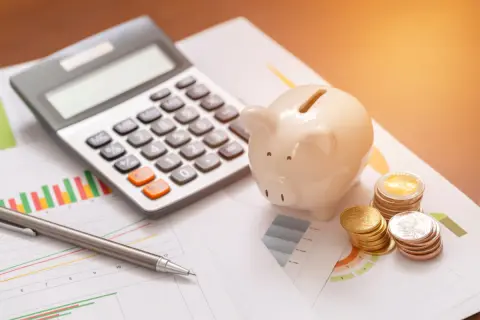 定年まで残り5年です。老後資金の貯蓄がほとんどないのですが、今からでも間に合う貯め方はあるのでしょうか？