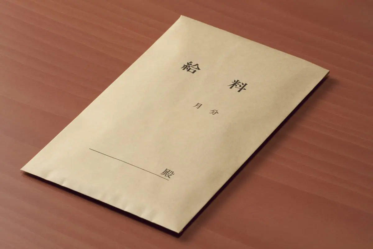 「言語聴覚士」の年収は？専門課程を卒業するまでの費用はどのぐらいかかる？