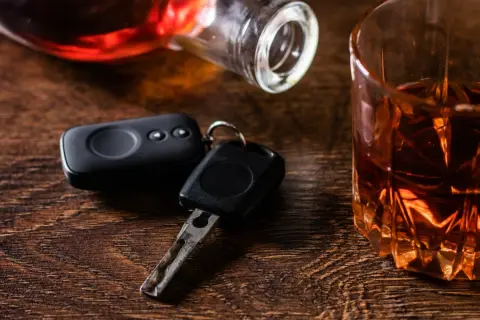 お酒を飲んでいなくても「酒気帯び運転」で罰金50万円!?トラブルを避けるには？