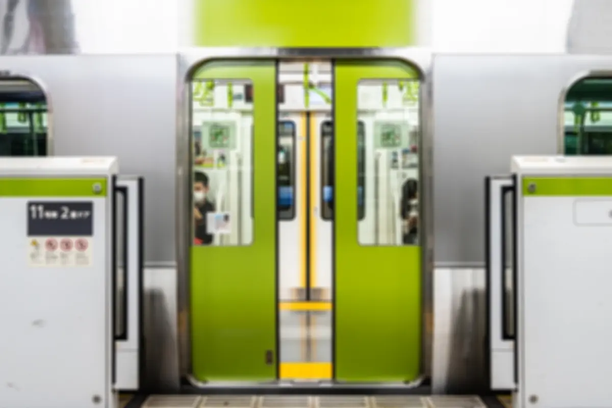 新幹線や地下鉄で「深夜割増料金」が適用されないのはなぜ？