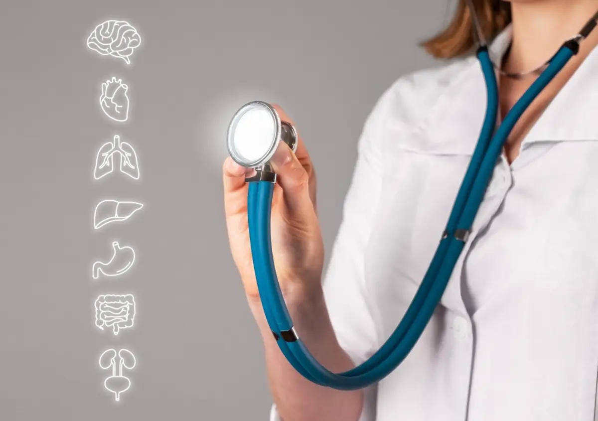 妻に1泊2日の「人間ドック」をすすめられた！「8万円」かかるけど、会社の健康診断では不十分なのでしょうか？ 費用や違いを解説