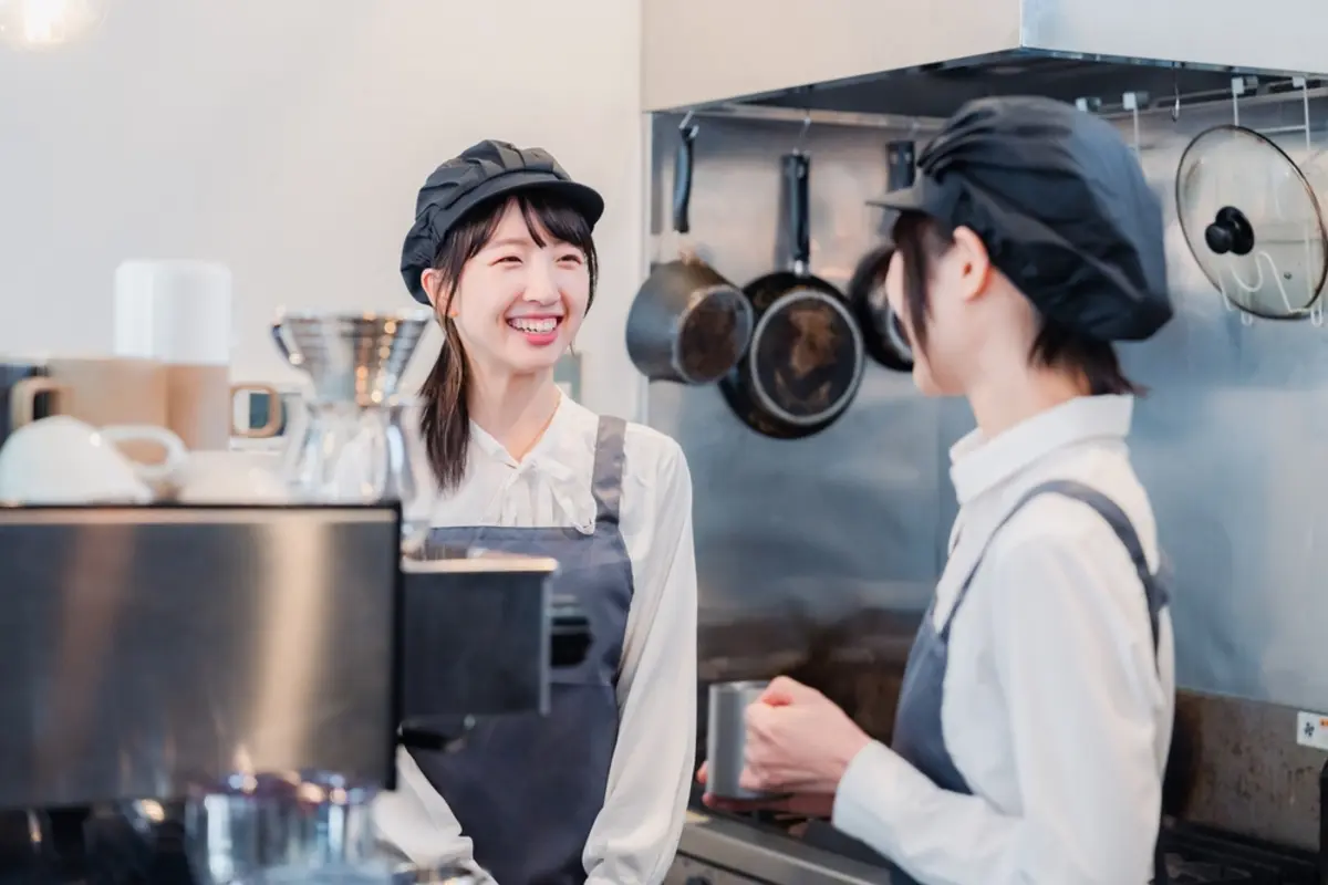 娘が「大学の近く」でアルバイトすることに！ 通学定期券で通いながら「交通費」を受け取ると不正になる？ 注意点を解説