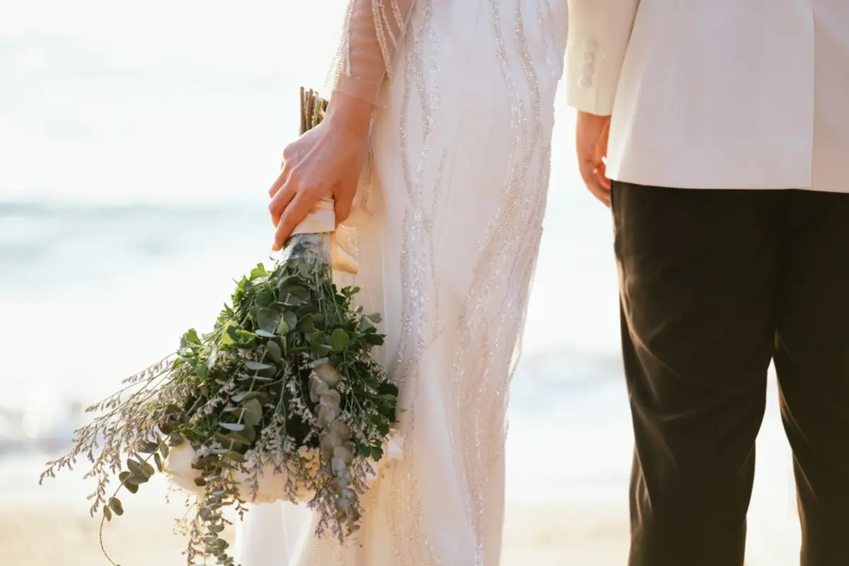 30歳で「年収300万円」の独身会社員。友人たちが結婚し始めたので、自分も「婚活」を始めたい！ 年収300万円台では厳しい？「結婚相手に求める年収」はどのくらい？