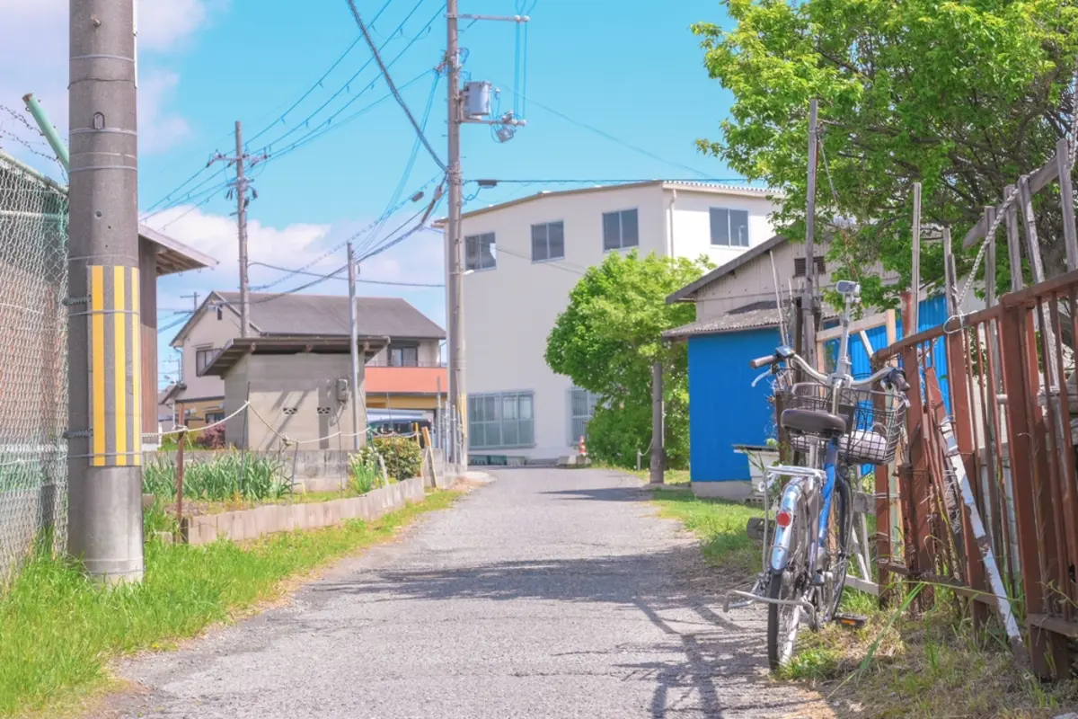 実家の空き家がそのままです。兄弟で「誰が相続するか」も決まっておらず、トラブルの火種になりそうです…。どうしたらいいのでしょうか？
