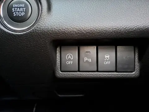 アイドリングストップ機能は廃止の動きがあるって本当？ アイドリングストップ車のバッテリーは3万円程度するらしいですが、それも原因なの？